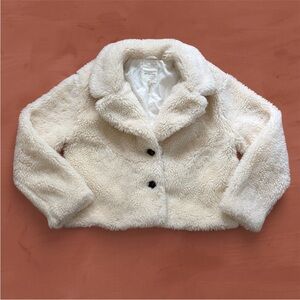 AVEC LES FILLES FUZZY COAT